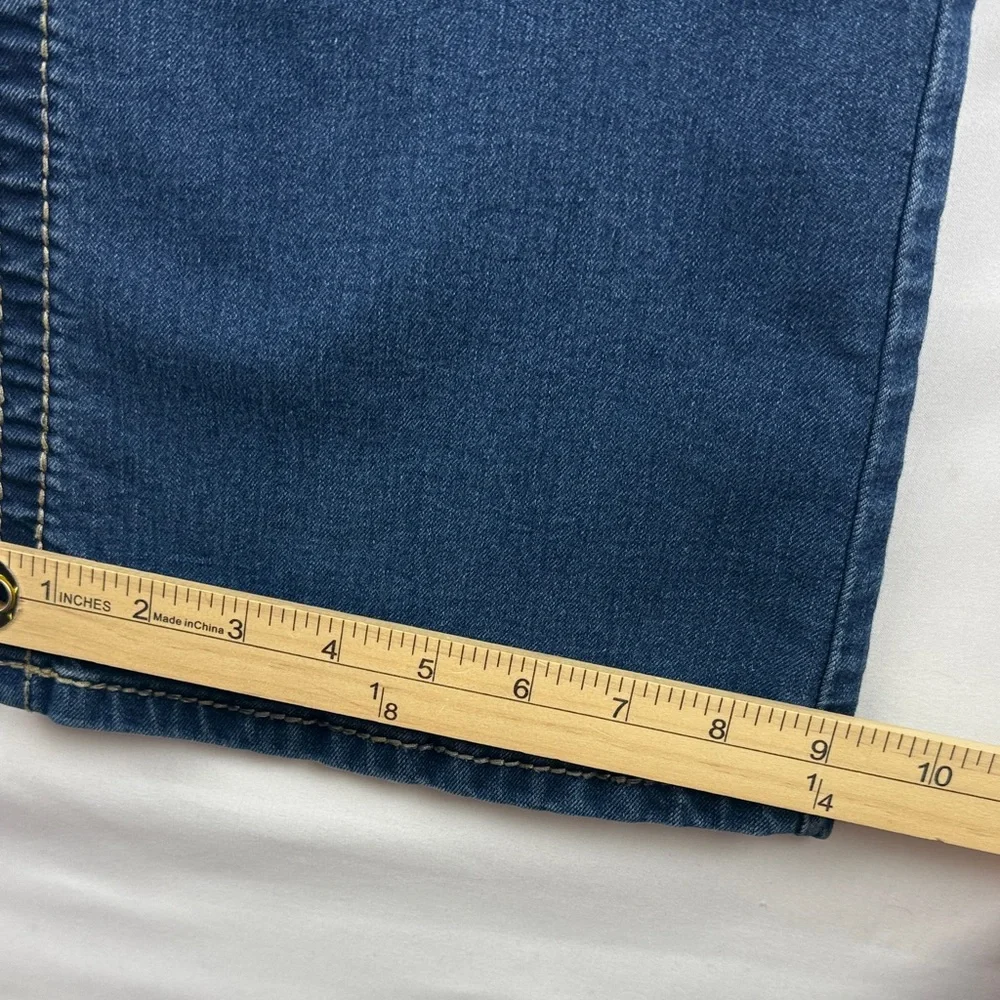 Maurices Bootcut Jeans – Size 16 Short – Embroidered Pockets